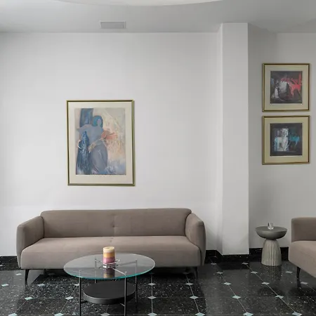 Athos Hotel 3*