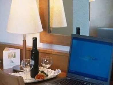 Hotel Athos 3*